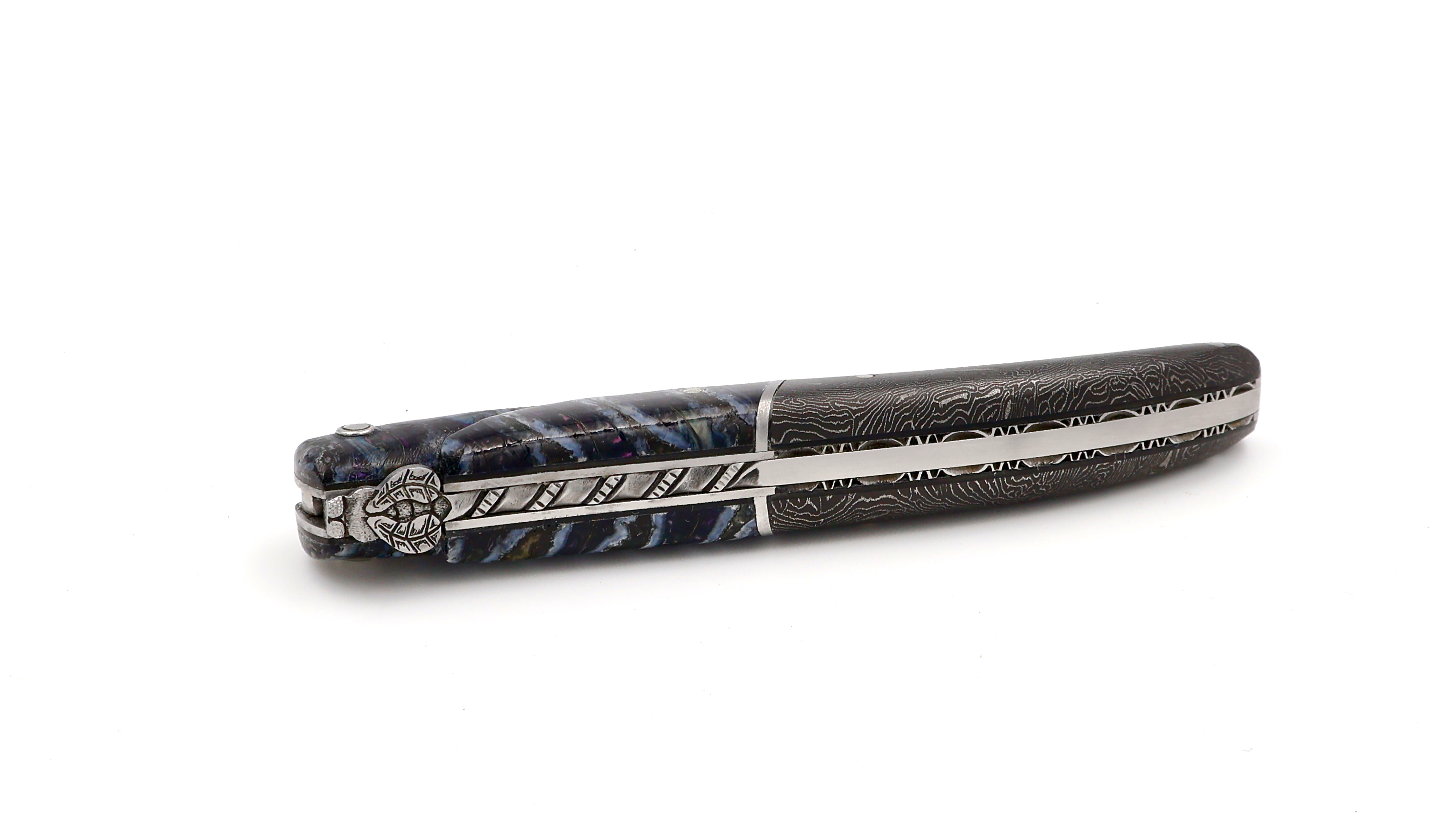 Meisterstück Laguiole en Aubrac Mammut Backenzahn & Carbonfiber Space Coral 12 cm
