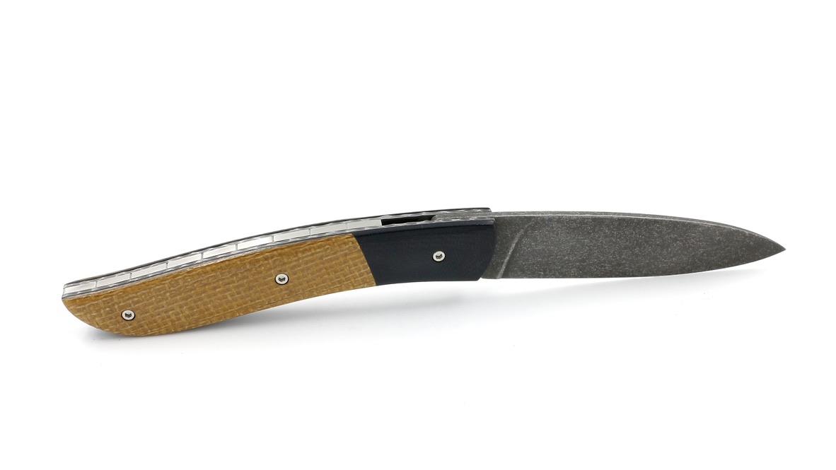 768A938D-AB69-48C6-B48F-EAFF99FAABB7_1_105_c Tim Bernard NÉVÉ G10 und Mikarta stonewashed Klinge