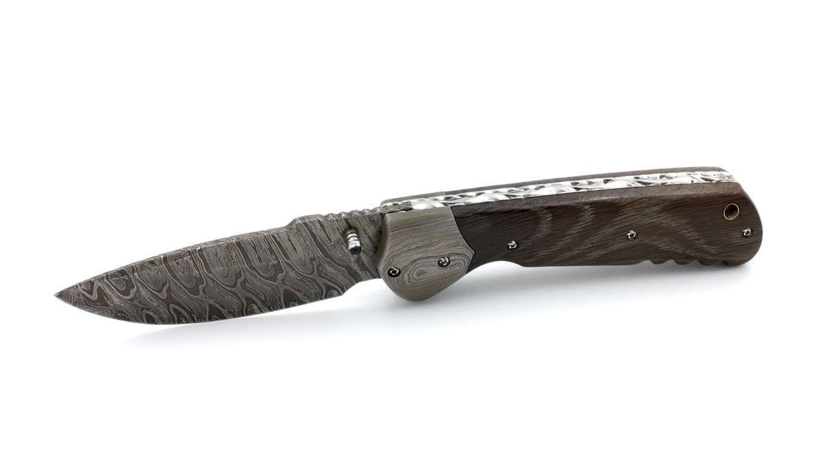 Oliver Moretti linerlock knife damascus blade bog oak