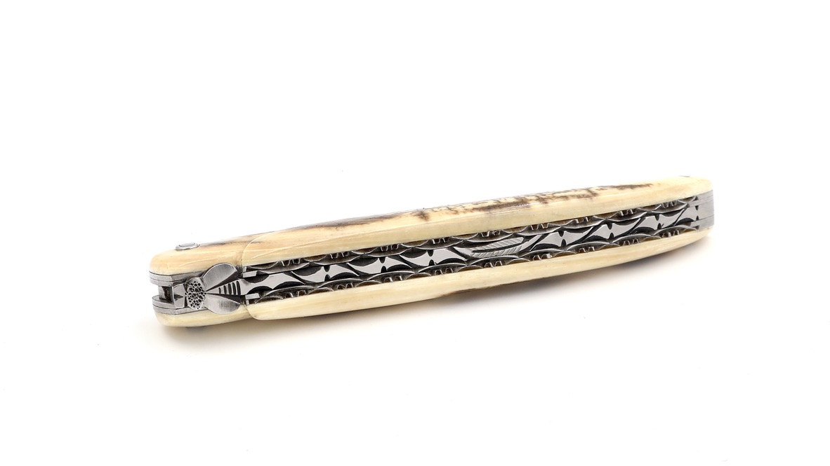 Laguiole en Aubrac  DSC®  Rosendamast Mammutelfenbeinkruste massiv Doppelplatine 12 cm