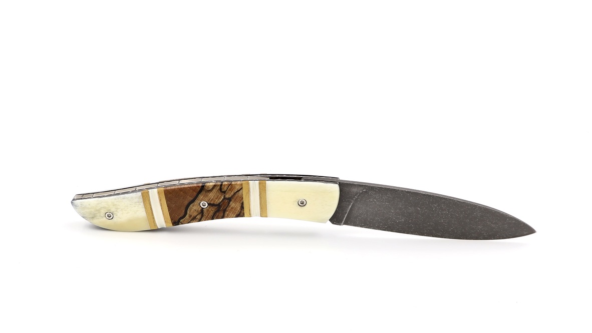 Atelier NÉVÉ Tim Bernard Nordique stonewashed blade, hammered plates