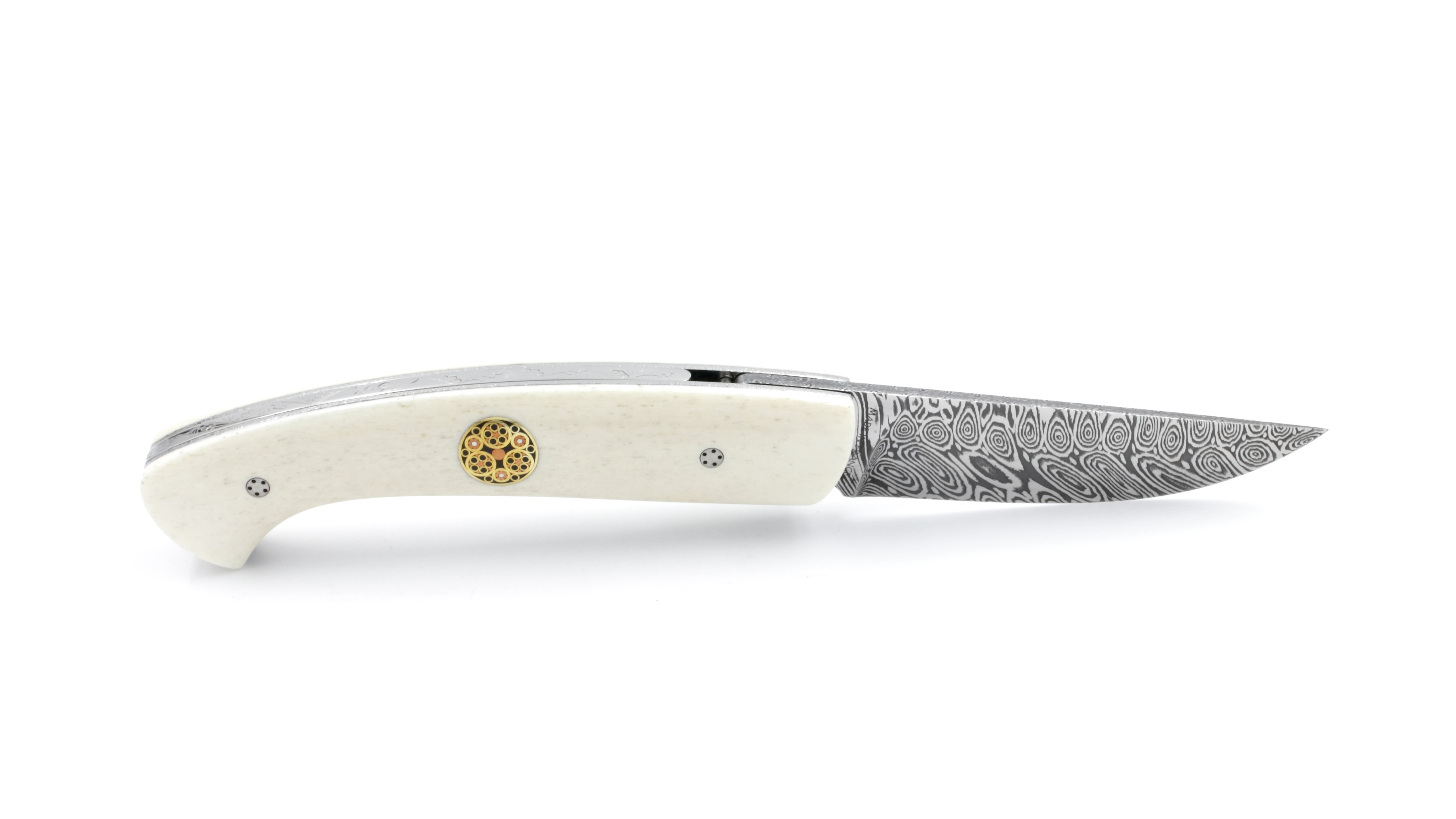 399741B6-A40F-40E5-BEBD-748CCD84912F_1_201_a MANU LAPLACE 1515 Paris Büffelknochen Damast