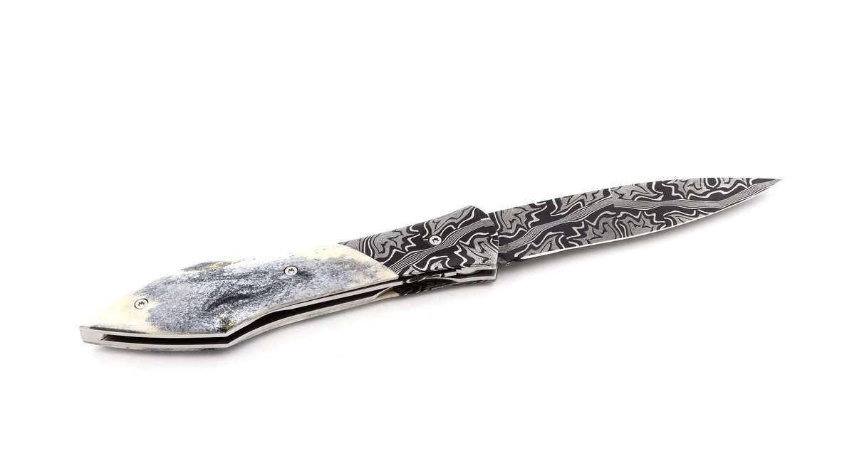 Laraud Blades L’Oegopsyde fossil caribu handforged mosaikdamascus
