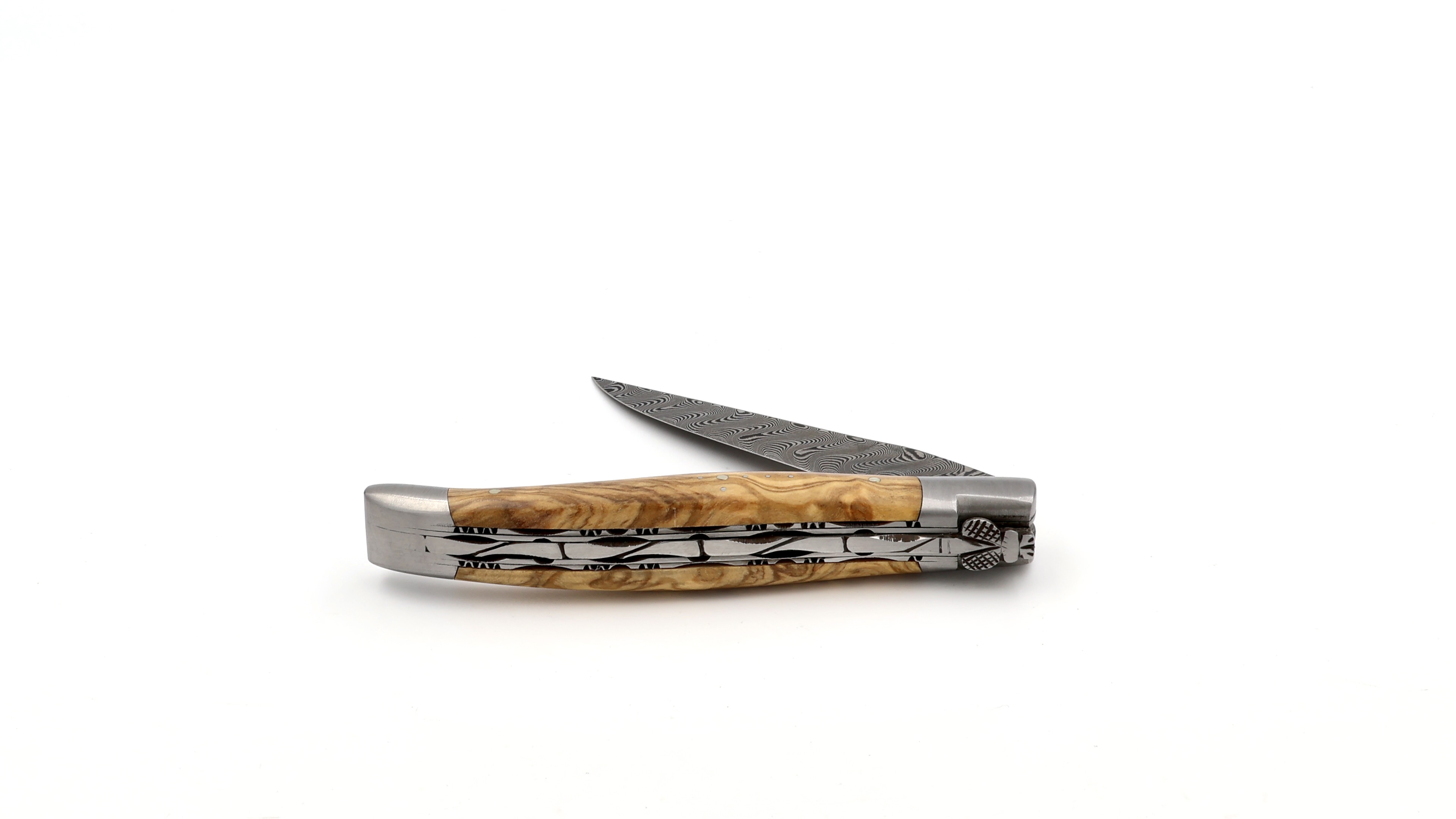 Laguiole en Aubrac damascus olive wood with double plates 12 cm mat