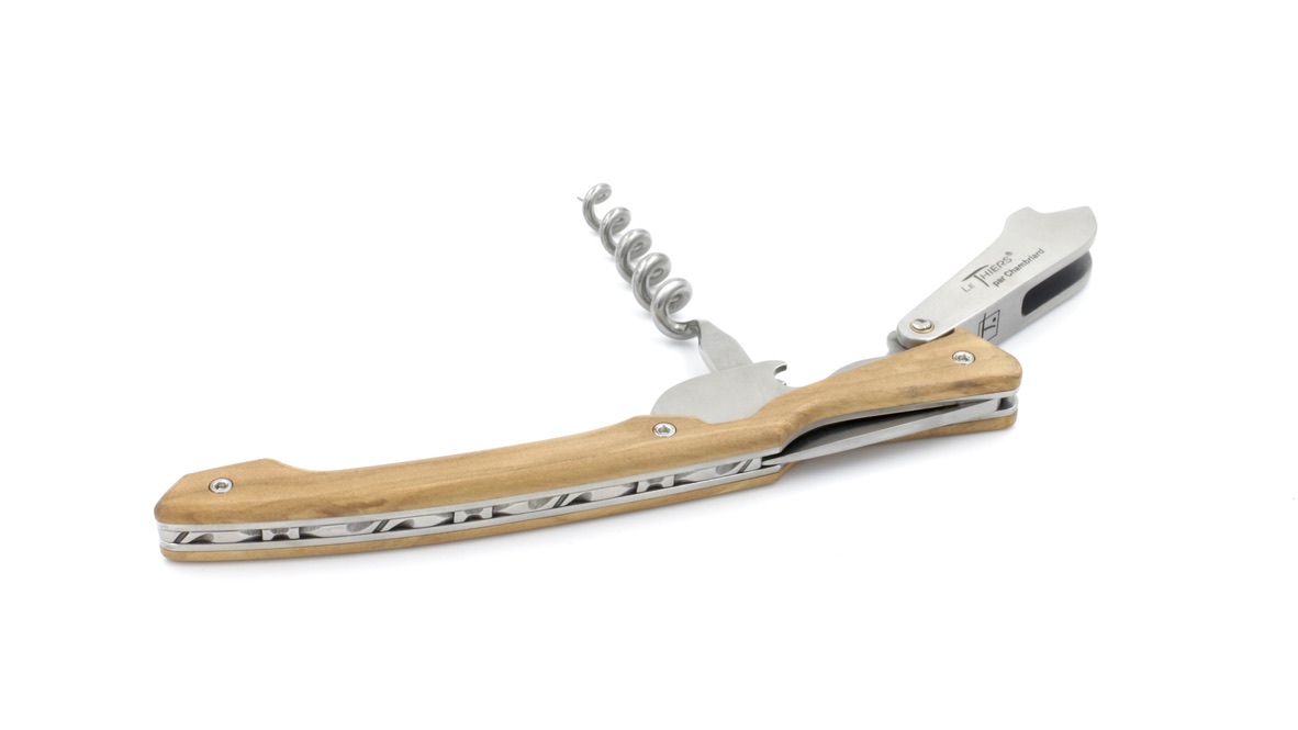 AA1E1677-3BC5-4FD8-946C-C34F9E2E023A_1_105_c Chambriard La Paulée Thiers Sommeliermesser Olive