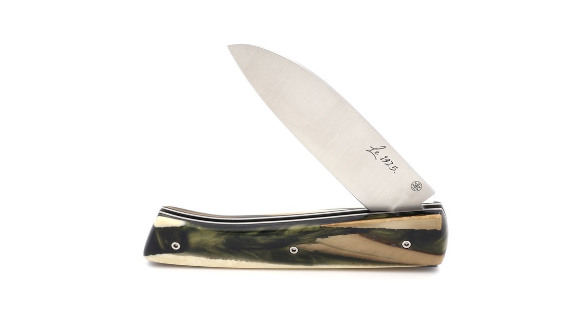 Marie Taillardat Le 1925 Mammut Hybrid