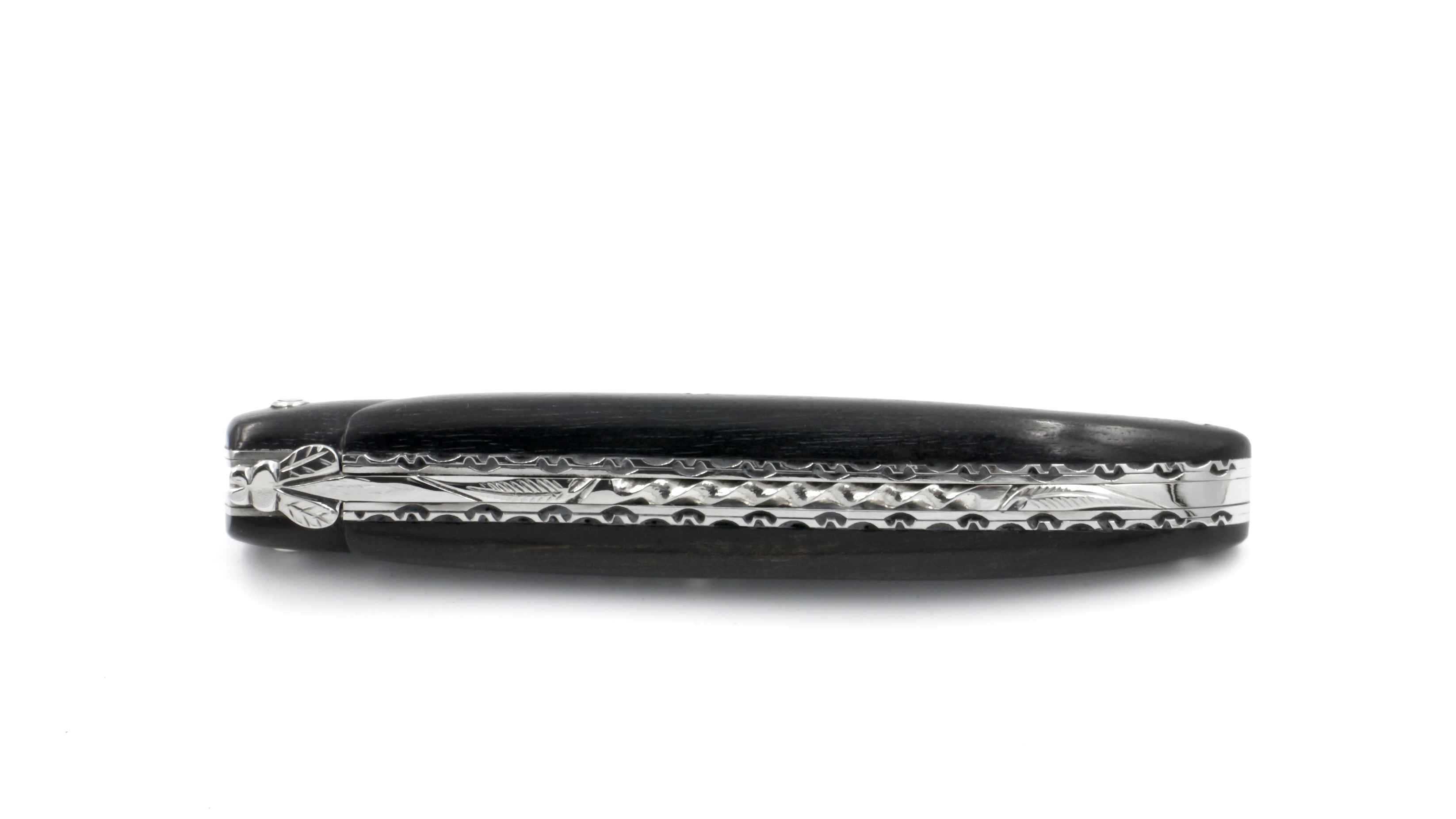 3C4BA870-8375-4803-86B0-51C93ED956BF_1_201_a Laguiole en Aubrac Damast Ebenholz massiv Doppelplatine 12 cm