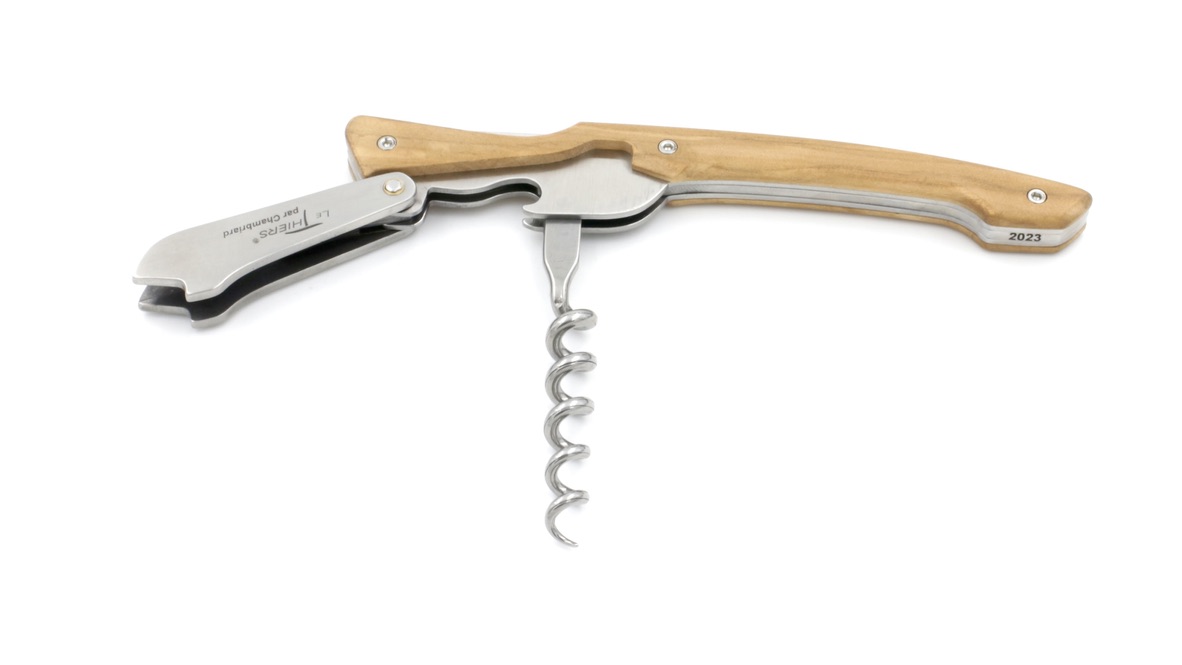 0C99C915-037B-453B-89E5-E55CA6F0CC42_1_105_c Chambriard La Paulée Thiers Sommeliermesser Olive