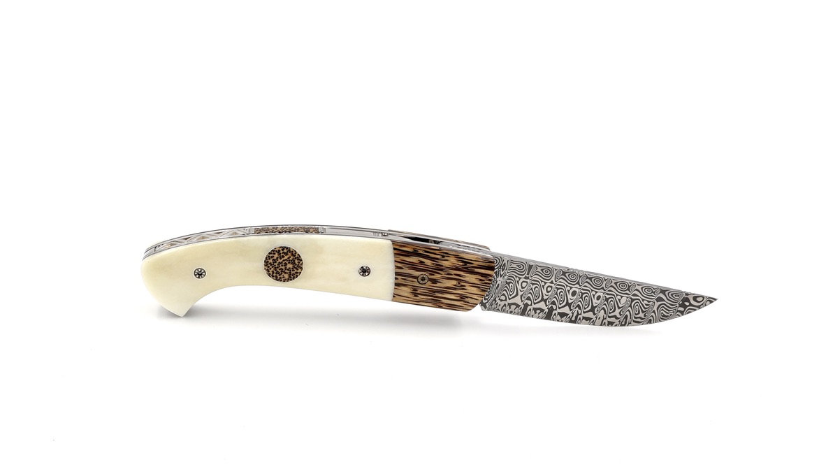 MANU LAPLACE 1515 ZULU palmwood and buffalo bone damascus