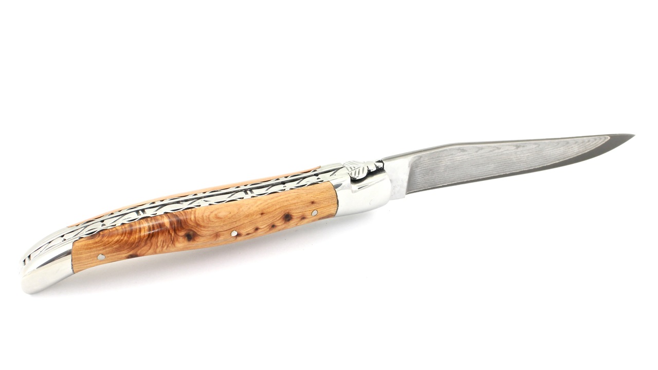 Laguiole en Aubrac double plate knife jap. damascus Juniper shiny 12 cm