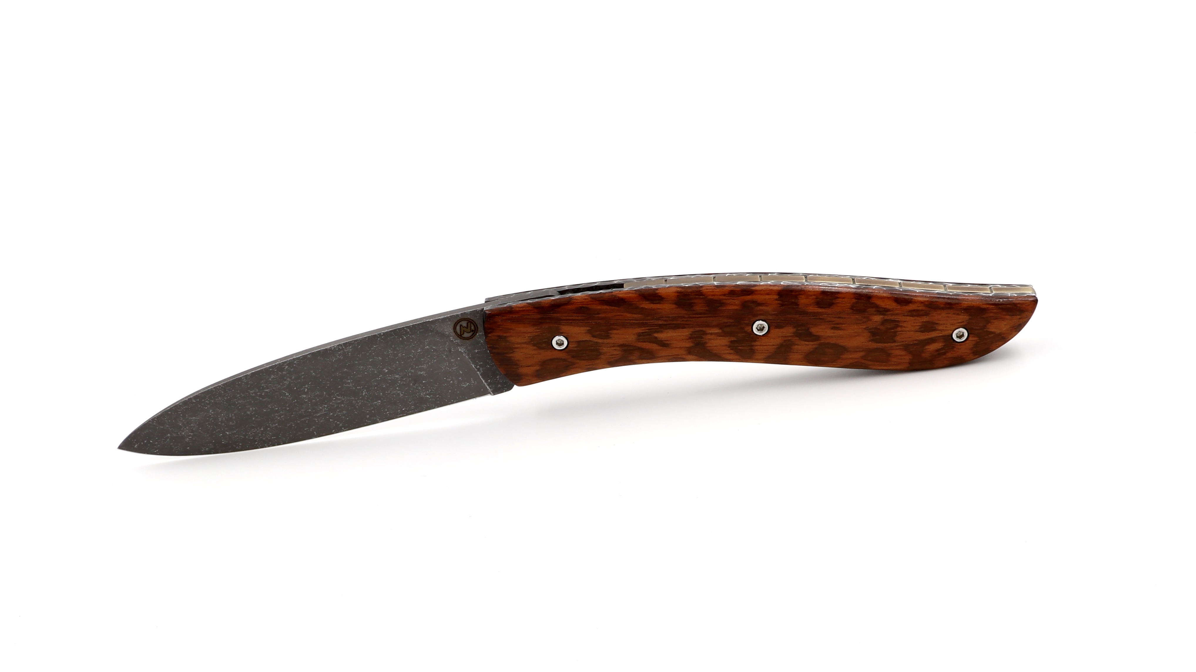 Atelier NÉVÉ Tim Bernard amourette wood stonewashed blade