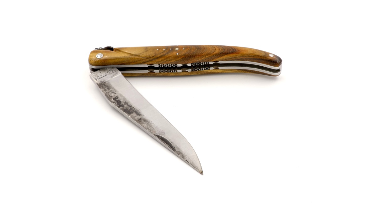 Laguiole en Aubrac Brut de Forge Pistazie massiv Doppelplatine 12 cm Laguiole en Aubrac Brut de Forge Pistazie massiv Doppelplatine 12 cm