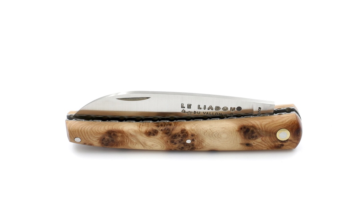 DDA41174-2B4B-40C7-8A14-2BE10A7FA6E4_1_105_cGunR3nvsZQhRE Liadou du Vallon® PETIT guillochiert  Winzermesser Wacholder 10,5 cm