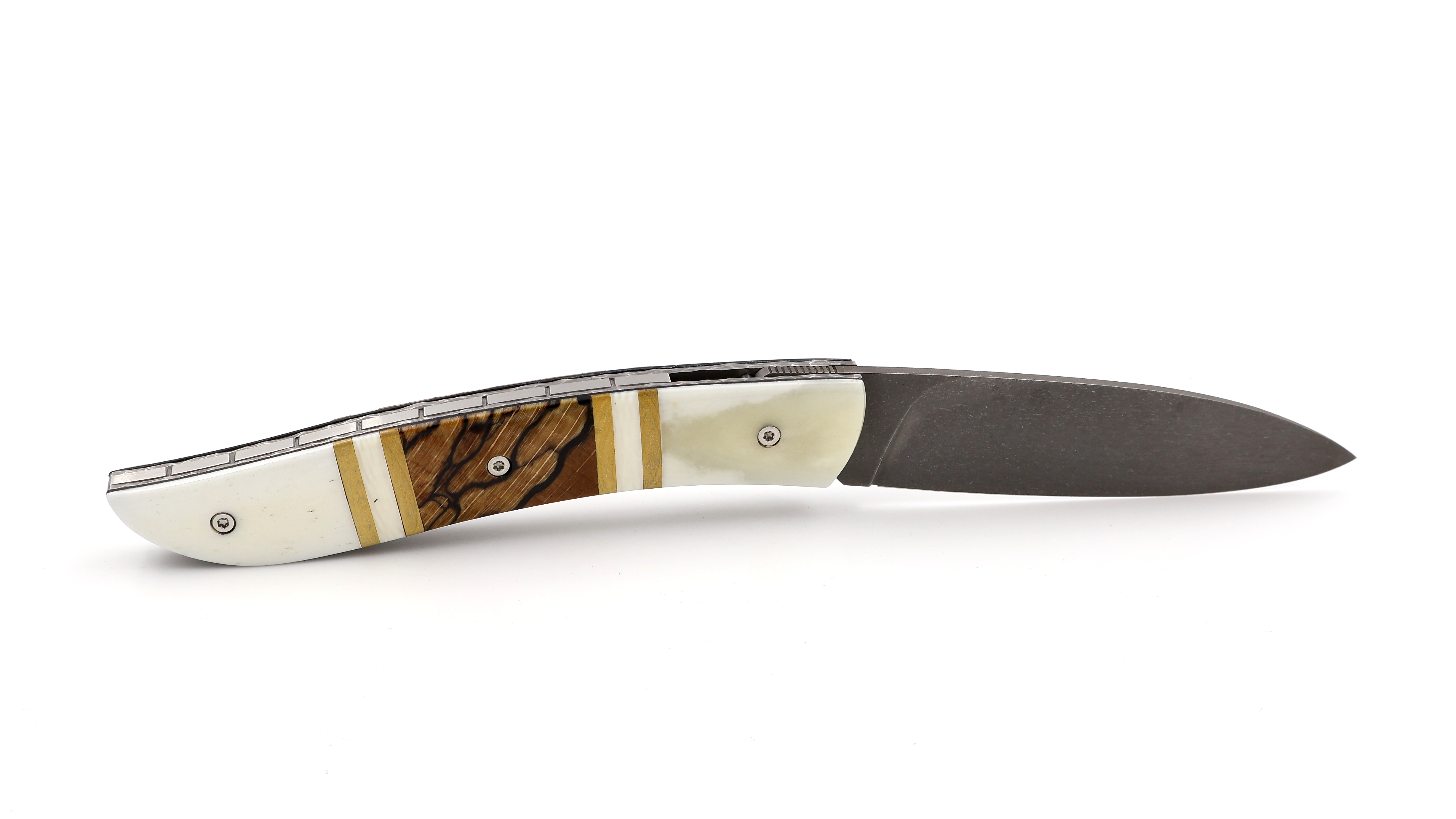 Atelier NÉVÉ Tim Bernard Nordique stonewashed blade, hammered plates